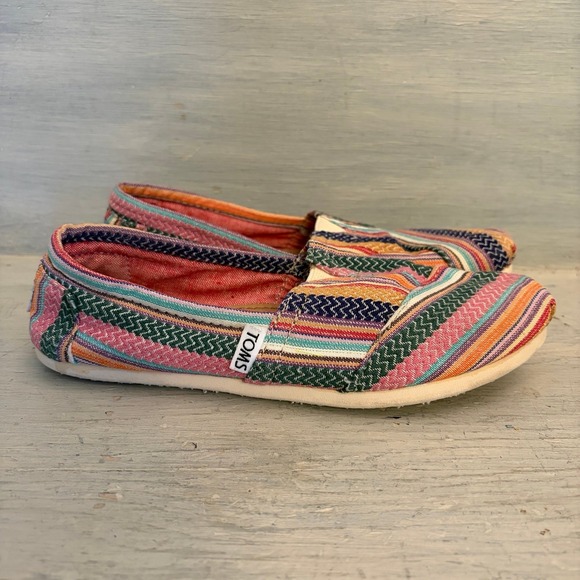 Tom's Women's Colorful Canvas Flat Slip On Shoe Size 7 Good Condition - Picture 2 of 7
